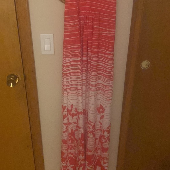 BCBG Halter Maxi Dress Size Medium - Picture 4 of 5